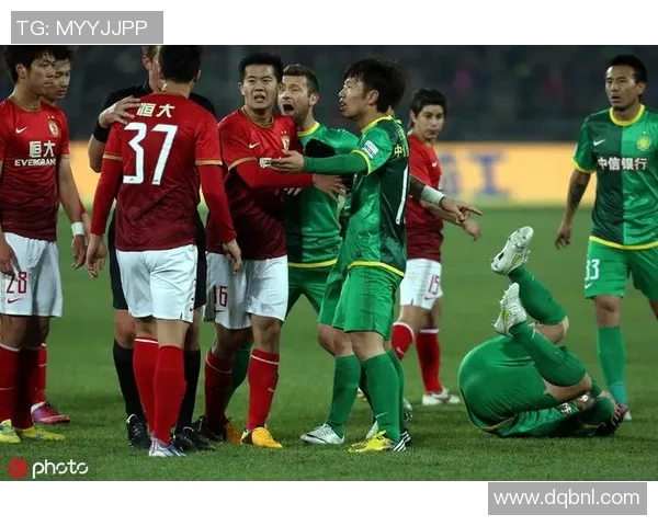 恒大主场迎战国安争夺三分双方球员状态火热期待精彩对决