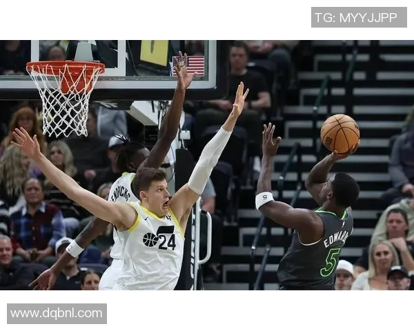 森林狼与爵士最新对决数据分析及比赛亮点回顾 森林狼与爵士最新对决数据分析及比赛亮点回顾